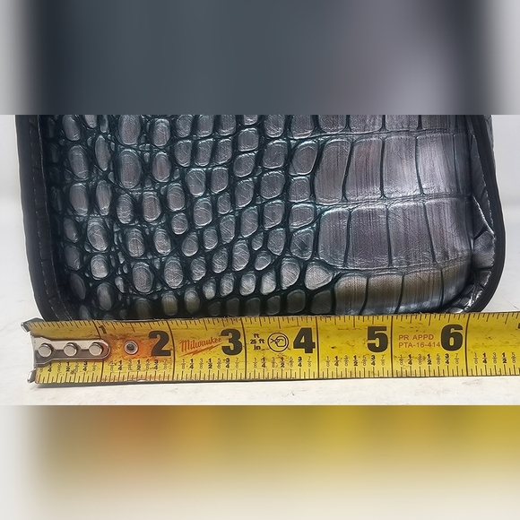 Alyssa Vegan Leather Silver Green Croc Embossed Doctors Satchel Crossbody NWT - Picture 15 of 15
